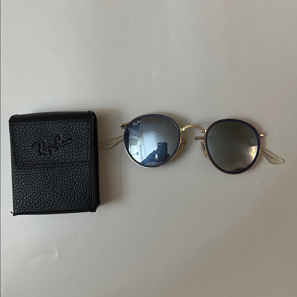 Ray-Ban Gold Frame Sunglasses with Blue Lenses - Picture 5 of 8